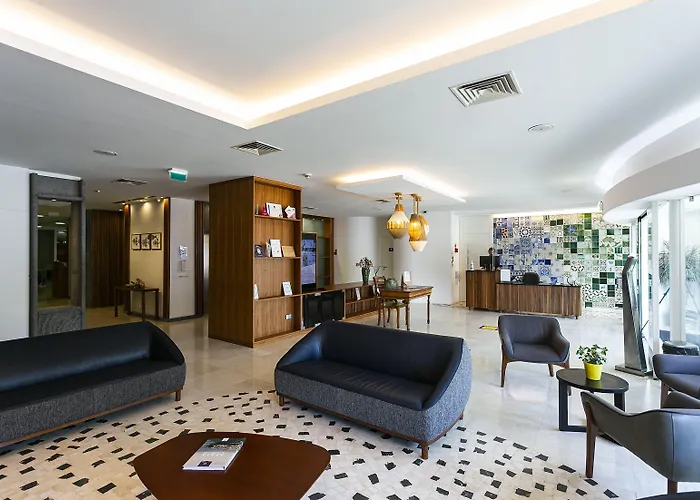 Hotel Ponta Delgada 3*