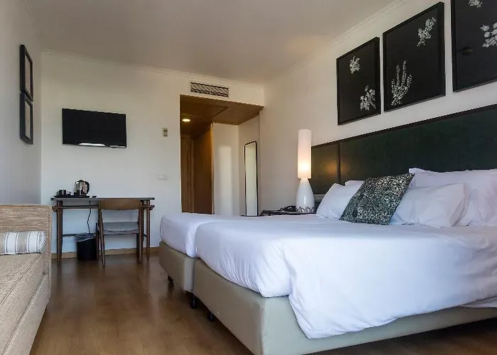 Hotel Ponta Delgada Szálloda 3*