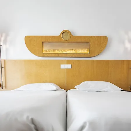 Hotel Ponta Delgada 3*