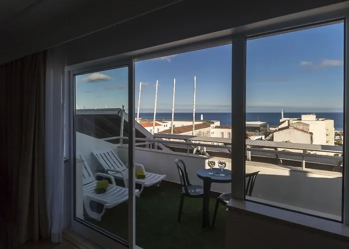 Hotel Ponta Delgada Понта-Делгада