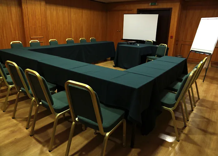 Hotel Ponta Delgada 3* Понта-Делгада