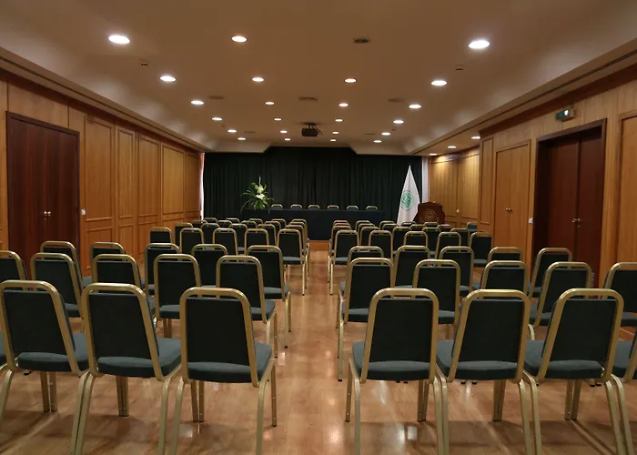 Hotel Ponta Delgada Понта-Делгада