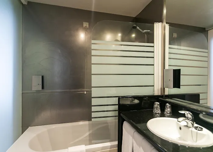 Hotel Ponta Delgada 3*