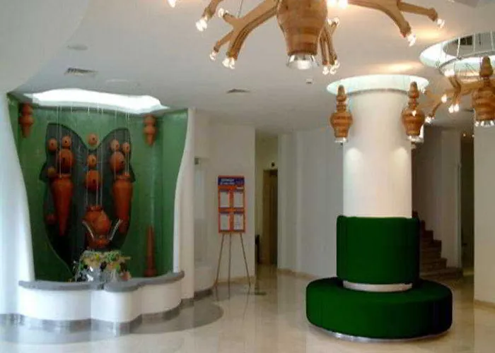 Hotel Ponta Delgada Понта-Делгада