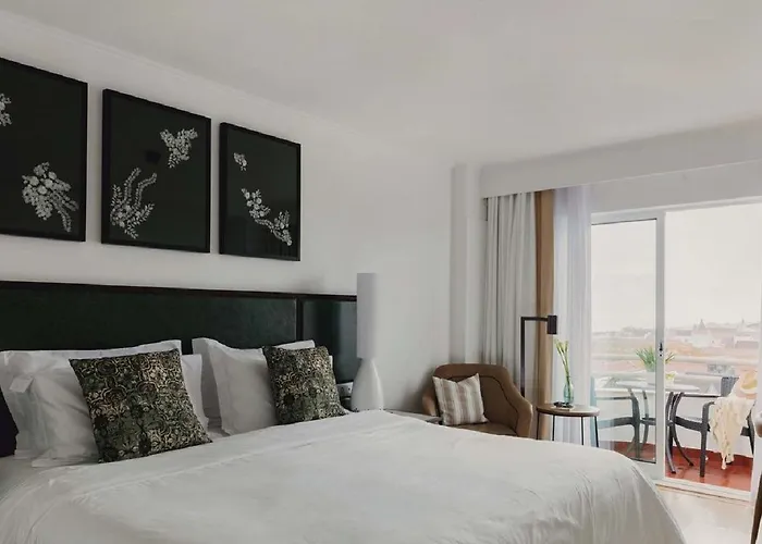 Hotel Ponta Delgada 3* Понта-Делгада